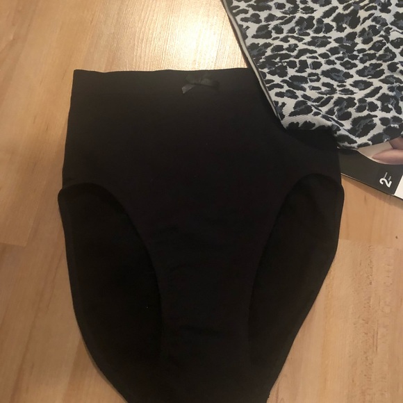 2pc BODY WRAP SHAPEWEAR NWT - Picture 3 of 4